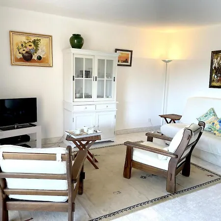 De 2 Chambres Avec Terrasse Amenagee Et Wifi A Raphael A 1 Km De La Plage * Saint-Raphaël